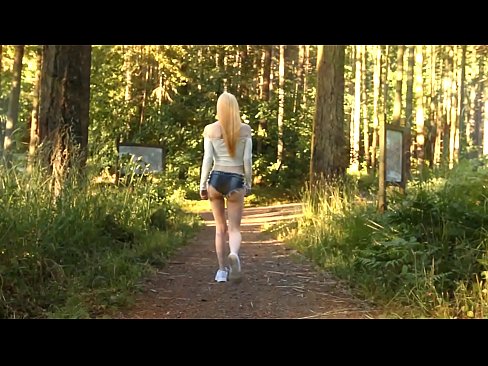 ❤️ Gyönyörű nő lassan mozog, nem meztelen videó ❤ Szex at hu.tubesexer-com.ru